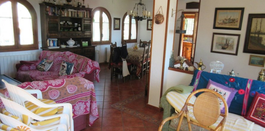 Дом в Кома-Руга, Таррагона, Испания 4 спальни, 165м2 №11634