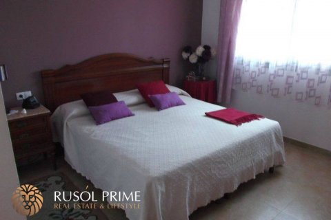 Продажа дома в Кома-Руга, Таррагона, Испания 4 спальни, 300м2 №11727 - фото 4