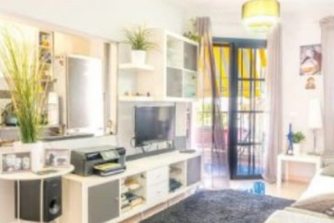 Продажа квартиры в Коста-дель-Силенсио, Тенерифе, Испания 2 спальни, 67м2 №18369 - фото 4
