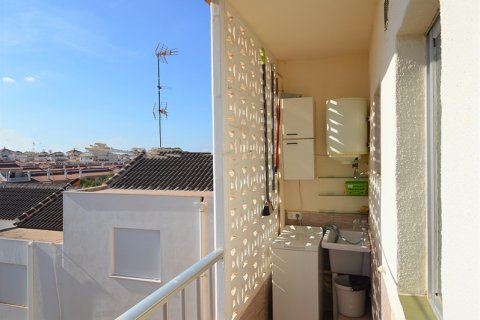 Продажа квартиры в Торре-де-ла-Орадада, Аликанте, Испания 3 спальни, 109м2 №19370 - фото 9