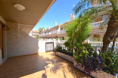 Продажа таухауса в Торре-де-ла-Орадада, Аликанте, Испания 4 спальни, 111м2 №19334 - фото 3