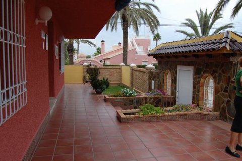 Продажа виллы в Кабо Роиг, Аликанте, Испания 5 спален, 220м2 №19170 - фото 2