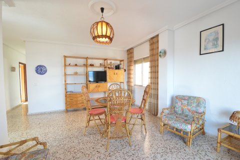 Продажа квартиры в Торре-де-ла-Орадада, Аликанте, Испания 3 спальни, 109м2 №19370 - фото 7