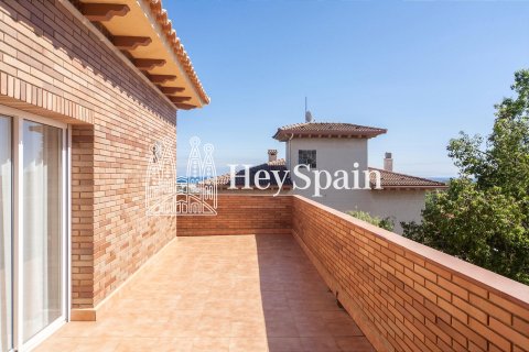 Продажа дома в Кома-Руга, Таррагона, Испания 4 спальни, 463м2 №19432 - фото 17