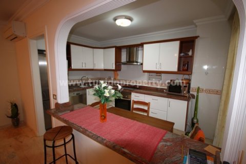 Продажа квартиры в Акантиладо де Лос Гигантес, Тенерифе, Испания 2 спальни, 90м2 №24301 - фото 16