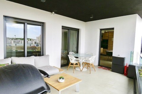 Продажа квартиры в Ла Зения, Аликанте, Испания 3 спальни, 82м2 №29044 - фото 2