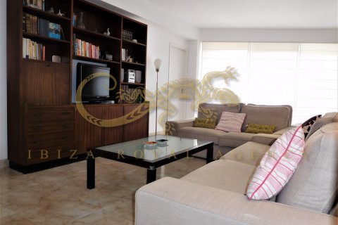 Продажа квартиры в Сьюдад Ибицы, Ивиса, Испания 3 спальни, 107м2 №30829 - фото 6