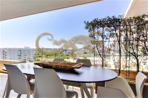 Продажа квартиры в Сьюдад Ибицы, Ивиса, Испания 3 спальни, 125м2 №30843 - фото 15
