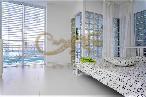 Продажа квартиры в Сьюдад Ибицы, Ивиса, Испания 2 спальни, 180м2 №30833 - фото 14