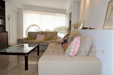 Продажа квартиры в Сьюдад Ибицы, Ивиса, Испания 3 спальни, 107м2 №30829 - фото 5