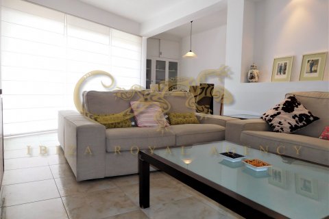 Продажа квартиры в Сьюдад Ибицы, Ивиса, Испания 3 спальни, 107м2 №30829 - фото 14