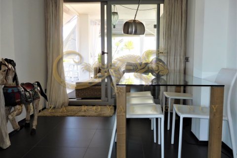 Продажа пентхауса в Таламанка, Ивиса, Испания 2 спальни, 129м2 №30835 - фото 14