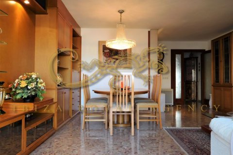 Продажа квартиры в Сьюдад Ибицы, Ивиса, Испания 4 спальни, 171м2 №30804 - фото 1
