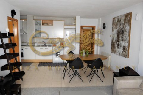 Аренда квартиры в Сьюдад Ибицы, Ивиса, Испания 3 спальни, 120м2 №30882 - фото 7