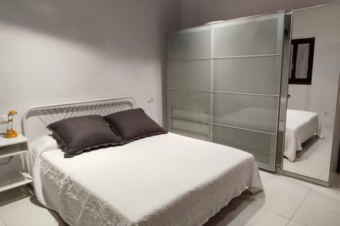 Продажа дуплекса Пальма-де-Майорка, Майорка, Испания 2 комнаты, 145м2 №31674 - фото 2