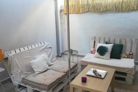 Продажа квартиры в Пальма-де-Майорка, Майорка, Испания 3 комнаты, 73м2 №31843 - фото 9