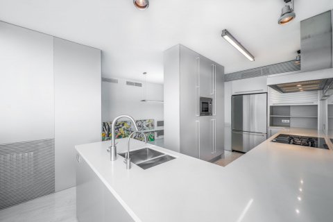 Продажа квартиры Пальма-де-Майорка, Майорка, Испания 3 спальни, 200м2 №33096 - фото 9