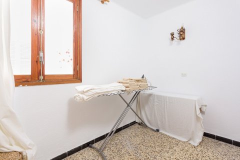 Продажа квартиры в Пальма-де-Майорка, Майорка, Испания 2 спальни, 93м2 №33490 - фото 9