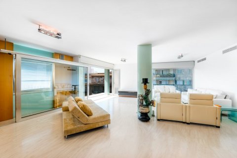 Продажа квартиры в Пальма-де-Майорка, Майорка, Испания 3 спальни, 200м2 №33096 - фото 3