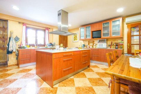 Продажа виллы в Кала Ратьяда, Майорка, Испания 4 спальни, 375м2 №32311 - фото 9