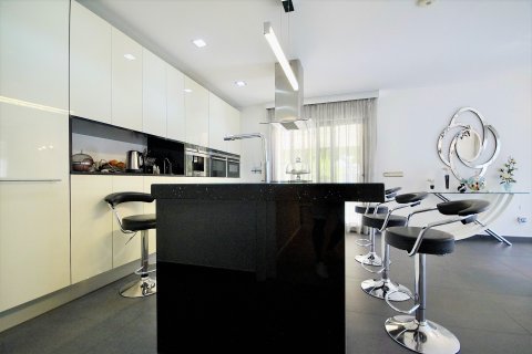 Продажа виллы Ла Зения, Аликанте, Испания 4 спальни, 260м2 №35691 - фото 7