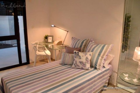 Продажа виллы в Бенихофар, Аликанте, Испания 3 спальни, 120м2 №34567 - фото 9