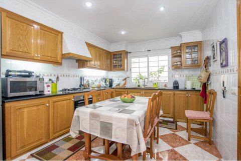 Продажа таухауса в Эс Кастель, Менорка, Испания 4 спальни, 177м2 №37560 - фото 4