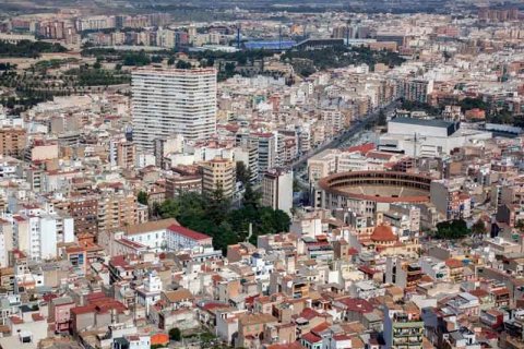 Предложения продаж жилищного фонда Испании после двух лет пандемии упали на 7%