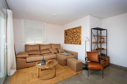 Продажа квартиры в Санта-Пола, Аликанте, Испания 3 спальни, 73м2 №37955 - фото 4