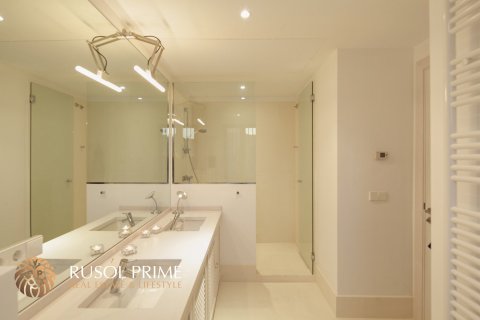 Продажа виллы Бенахавис, Малага, Испания 5 спален, 682м2 №38510 - фото 15