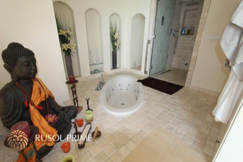 Продажа виллы Бенидорм, Аликанте, Испания 6 спален, 1000м2 №39543 - фото 10