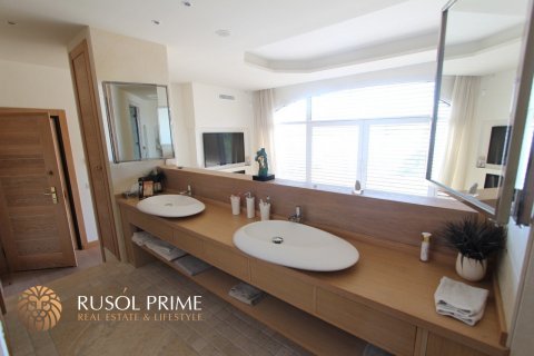 Продажа виллы Бенидорм, Аликанте, Испания 6 спален, 1000м2 №39543 - фото 17