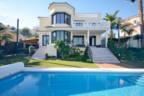 Продажа виллы Михас, Малага, Испания 4 спальни, 230м2 №45361 - фото 1