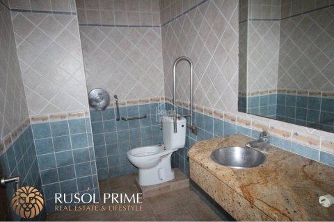 Продажа бара Сьютаделья-де-Менорка, Менорка, Испания 271м2 №47058 - фото 5