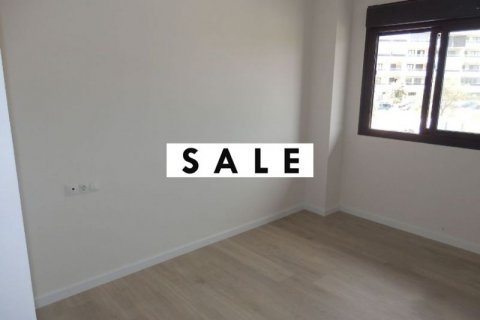 Продажа квартиры в Аликанте, Испания 2 спальни, 82м2 №45449 - фото 10