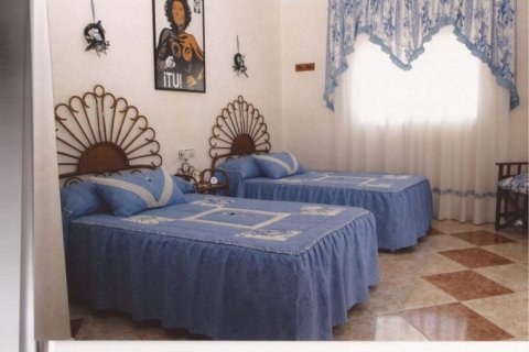 Продажа виллы в Аликанте, Испания 4 спальни, 300м2 №46075 - фото 7