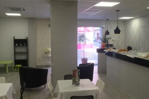 Продажа отеля Бенидорм, Аликанте, Испания 35 спален, 950м2 №42586 - фото 7