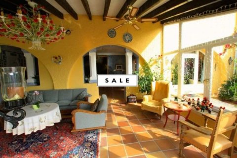 Продажа отеля в Альфас-дель-Пи, Аликанте, Испания 10 спален, 900м2 №45766 - фото 7