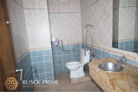 Продажа бара Сьютаделья-де-Менорка, Менорка, Испания 271м2 №47058 - фото 9
