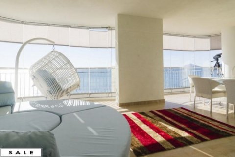 Продажа квартиры в Кальпе, Аликанте, Испания 4 спальни, 200м2 №45327 - фото 2