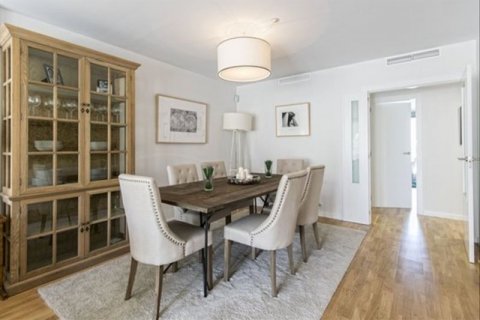 Продажа квартиры Аликанте, Испания 2 спальни, 82м2 №45987 - фото 6