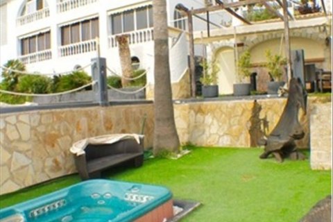 Продажа виллы Бенидорм, Аликанте, Испания 4 спальни, 750м2 №45303 - фото 2