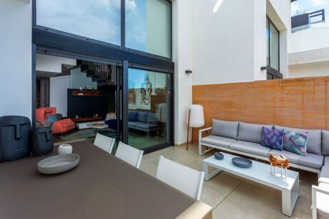 Продажа квартиры Ла Зения, Аликанте, Испания 3 спальни, 105м2 №44623 - фото 7