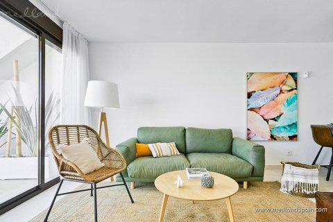 Продажа квартиры в Пилар де ла Орадада, Аликанте, Испания 3 спальни, 91м2 №40912 - фото 3