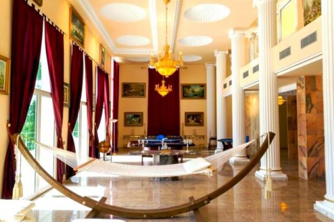 Продажа виллы Аликанте, Испания 8 спален, 1.68м2 №44963 - фото 5