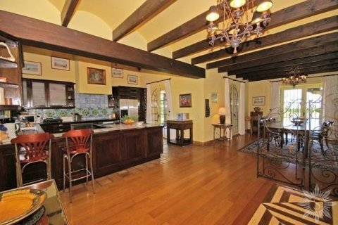 Продажа виллы Марбелья, Малага, Испания 9 спален, 1400м2 №41457 - фото 12