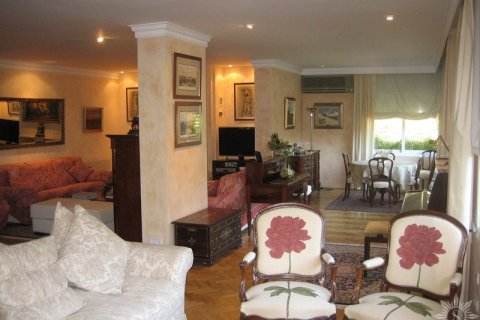 Продажа виллы Барселона, Испания 3 спальни, 297м2 №41464 - фото 30