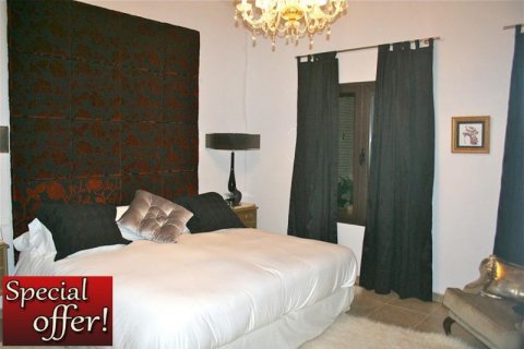 Продажа замков и поместий Аликанте, Испания 8 спален, 1.35м2 №45146 - фото 8