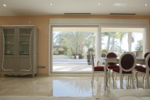 Продажа виллы Бенисса, Аликанте, Испания 4 спальни, 465м2 №44859 - фото 4