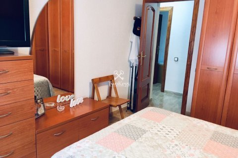 Продажа квартиры в Бадалона, Барселона, Испания 3 спальни, 76м2 №48029 - фото 15